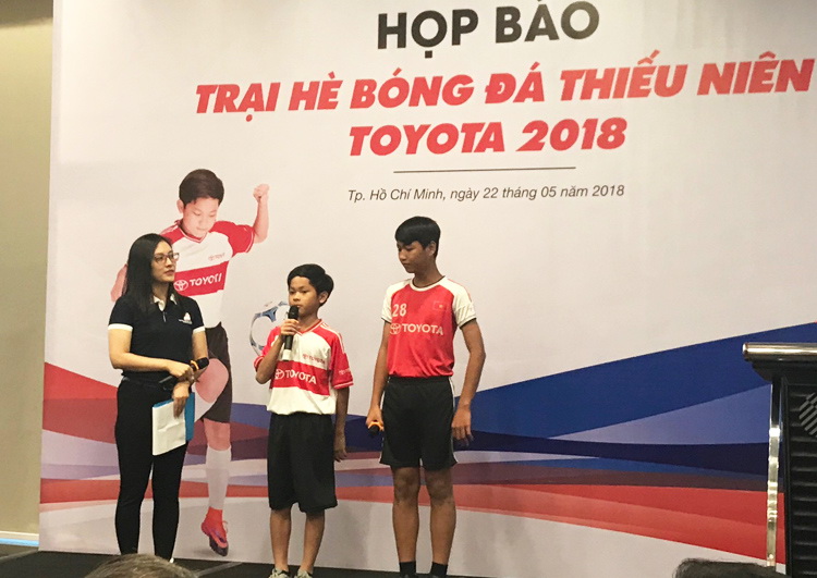 Khởi[-]động[-]Trại[-]hè[-]Bóng[-]đá[-]Thiếu[-]niên[-]Toyota[-]2018